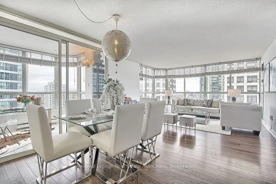Photo 6 of Unit 511, 55 Elm Drive W, Mississauga, City Centre — HOMEH