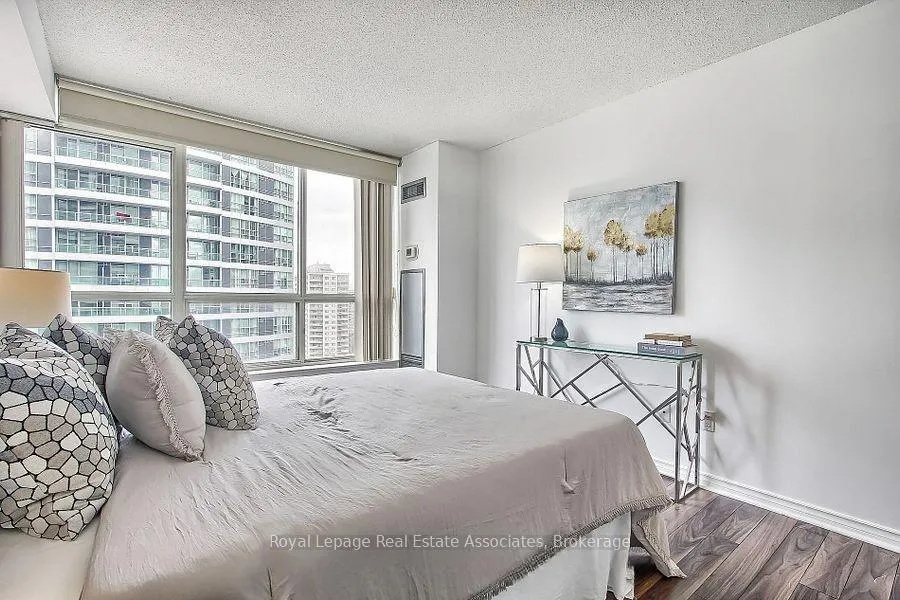 Photo 19 of Unit 511, 55 Elm Drive W, Mississauga, City Centre — HOMEH