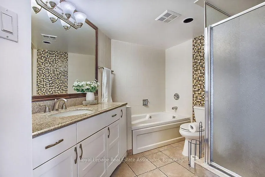 Photo 21 of Unit 511, 55 Elm Drive W, Mississauga, City Centre — HOMEH