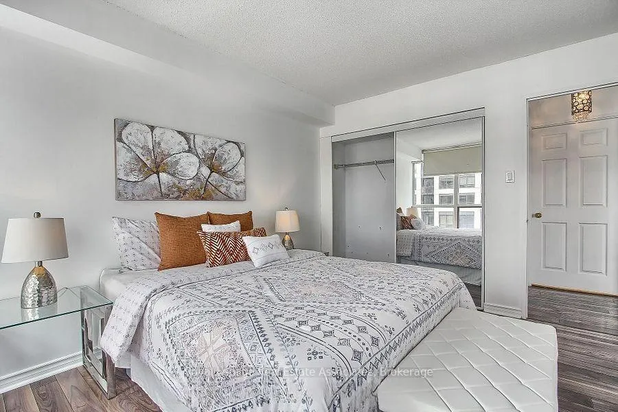 Photo 27 of Unit 511, 55 Elm Drive W, Mississauga, City Centre — HOMEH