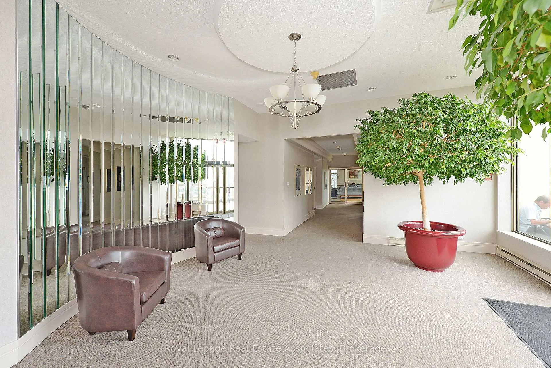 Photo 38 of Unit 511, 55 Elm Drive W, Mississauga, City Centre — HOMEH