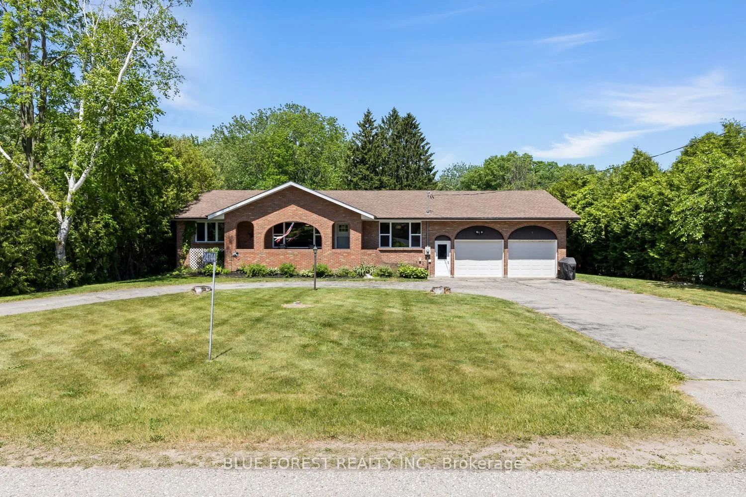 Photo 1 of 24744 Pioneer Line, West Elgin, West Lorne — HOMEH