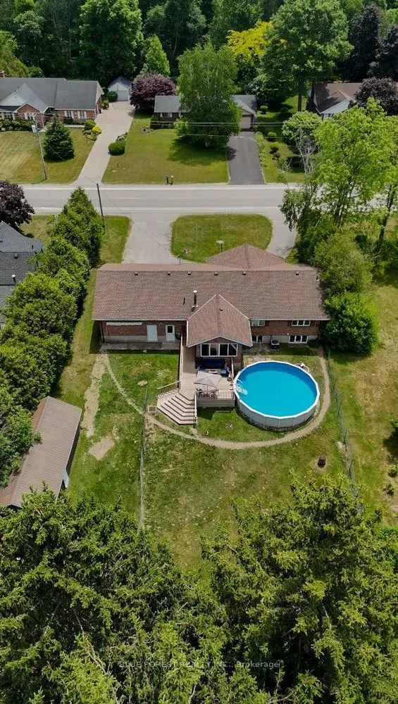 Photo 3 of 24744 Pioneer Line, West Elgin, West Lorne — HOMEH