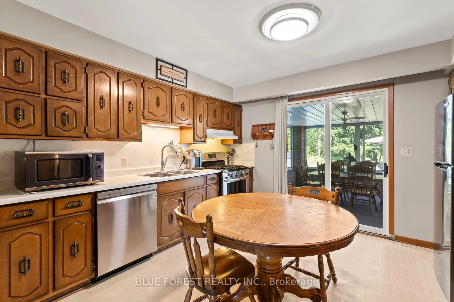 Photo 15 of 24744 Pioneer Line, West Elgin, West Lorne — HOMEH