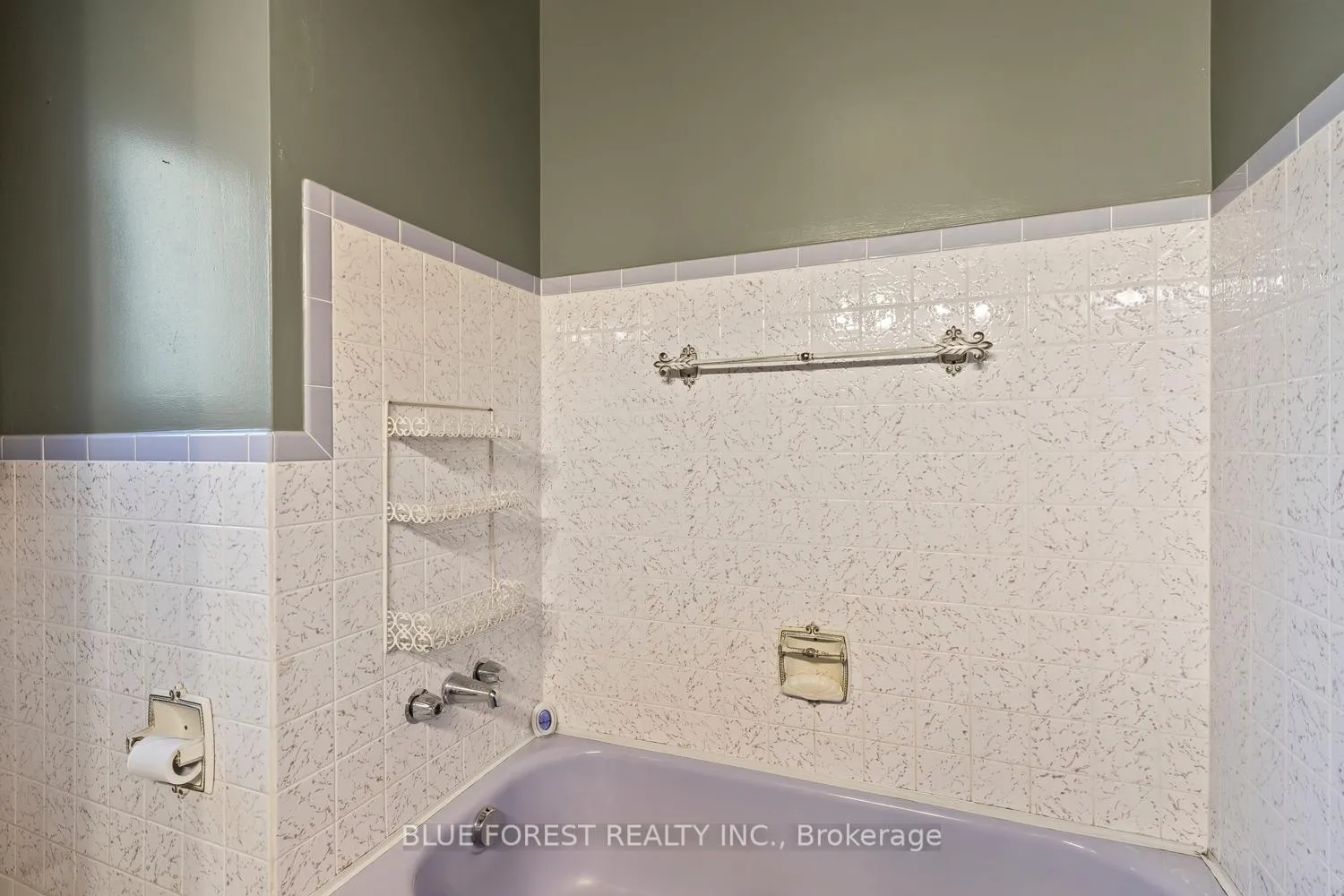 Photo 25 of 24744 Pioneer Line, West Elgin, West Lorne — HOMEH