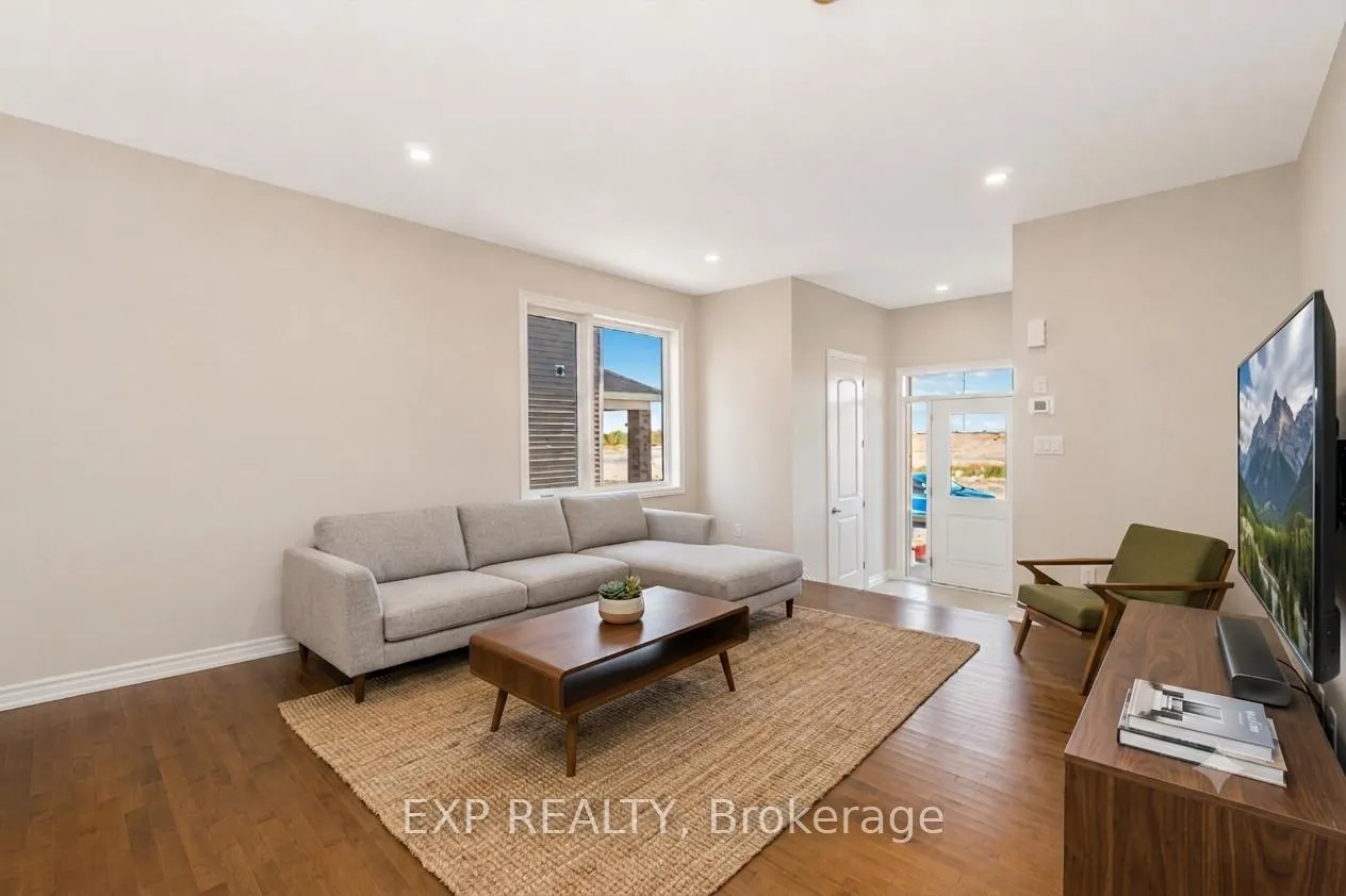 Photo 6 of 4108 Obsidian Street W, Ottawa, Barrhaven - Half Moon Bay — HOMEH