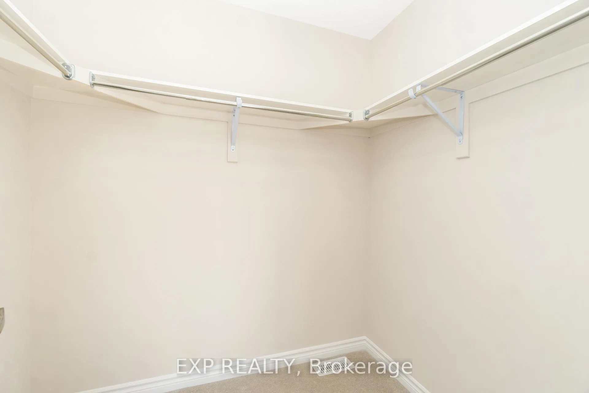 Photo 14 of 4108 Obsidian Street W, Ottawa, Barrhaven - Half Moon Bay — HOMEH