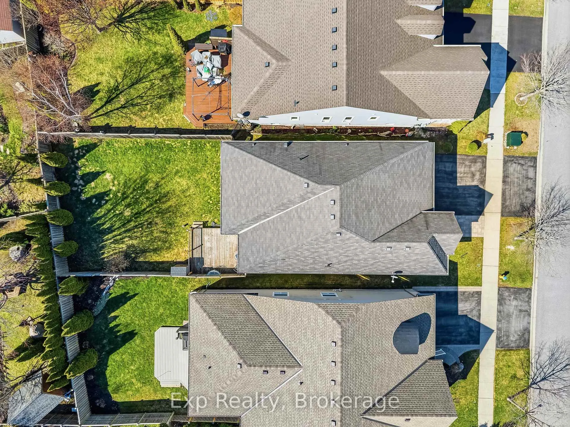 Photo 4 of 803 Greenly Drive, Cobourg — HOMEH