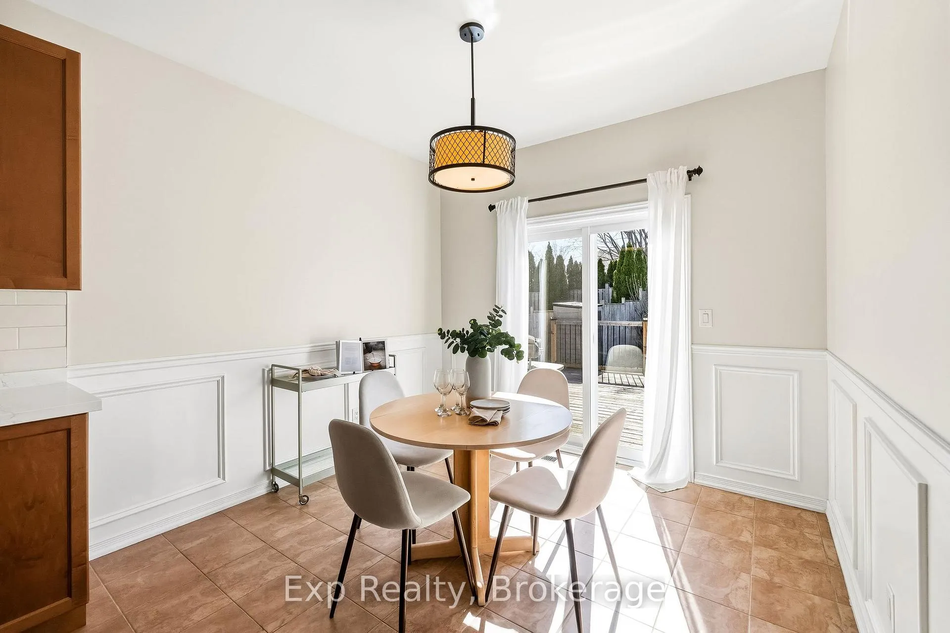 Photo 15 of 803 Greenly Drive, Cobourg — HOMEH