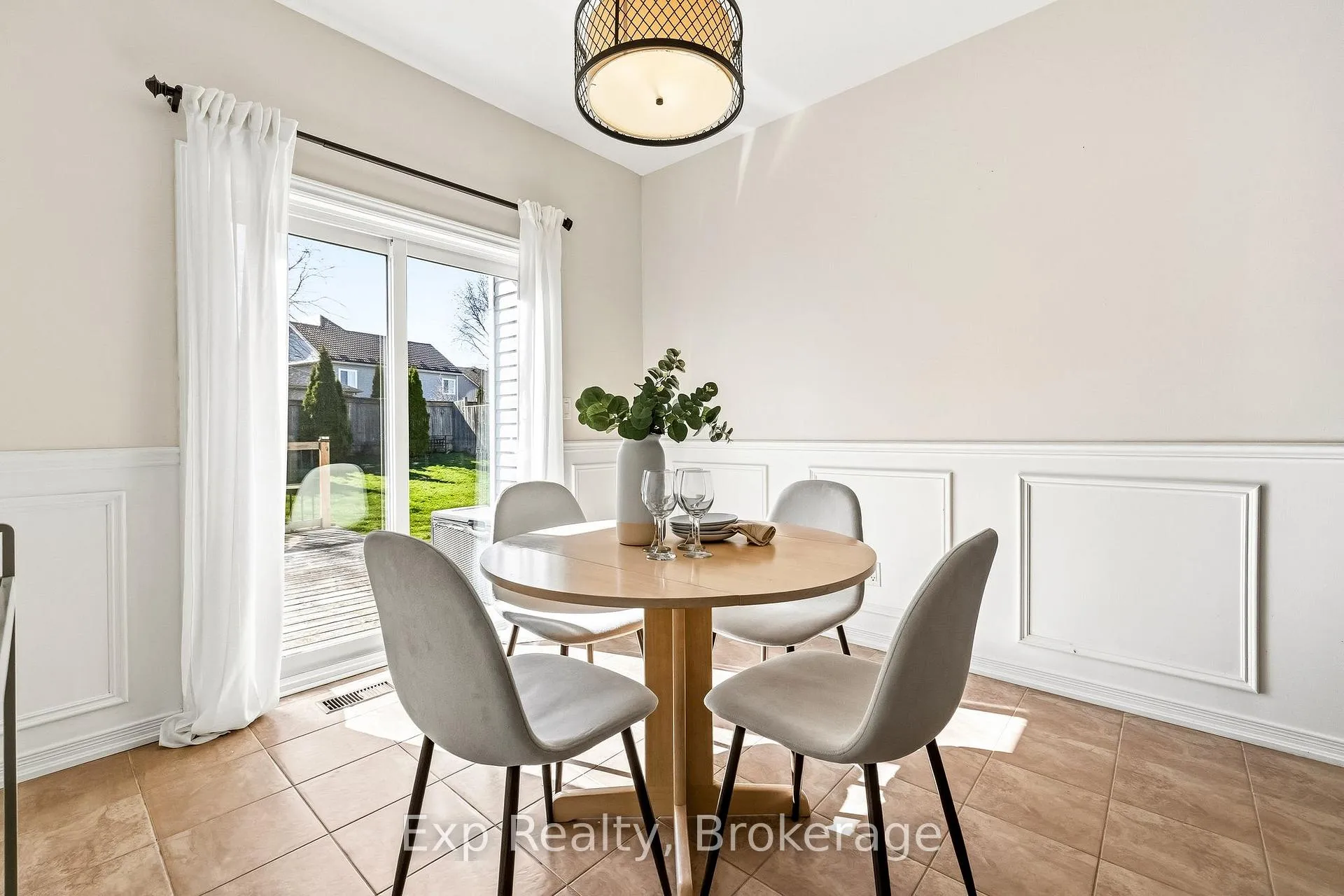 Photo 16 of 803 Greenly Drive, Cobourg — HOMEH