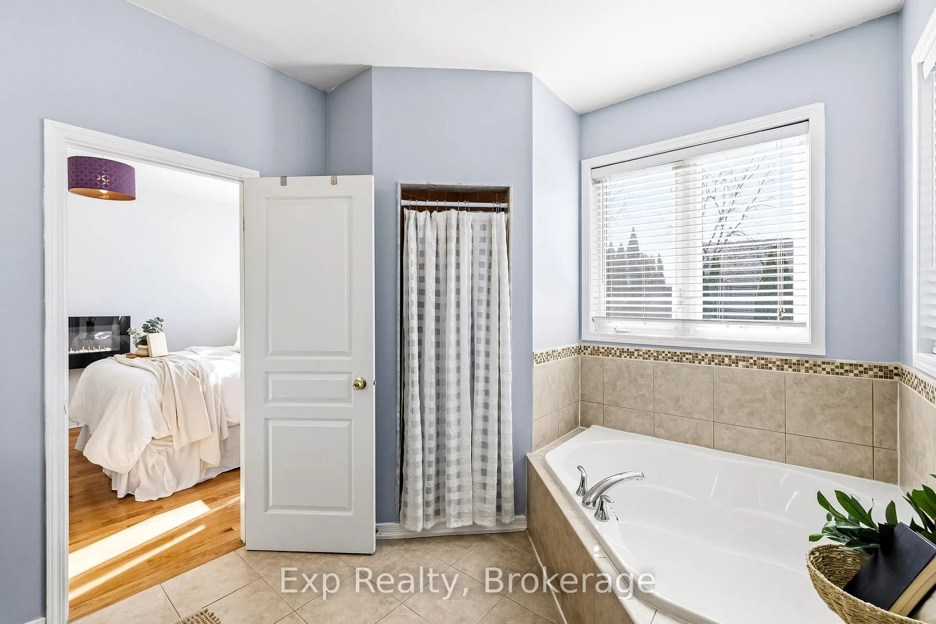 Photo 20 of 803 Greenly Drive, Cobourg — HOMEH