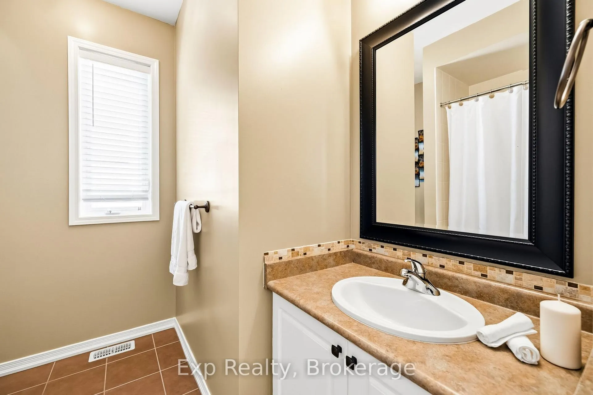 Photo 22 of 803 Greenly Drive, Cobourg — HOMEH