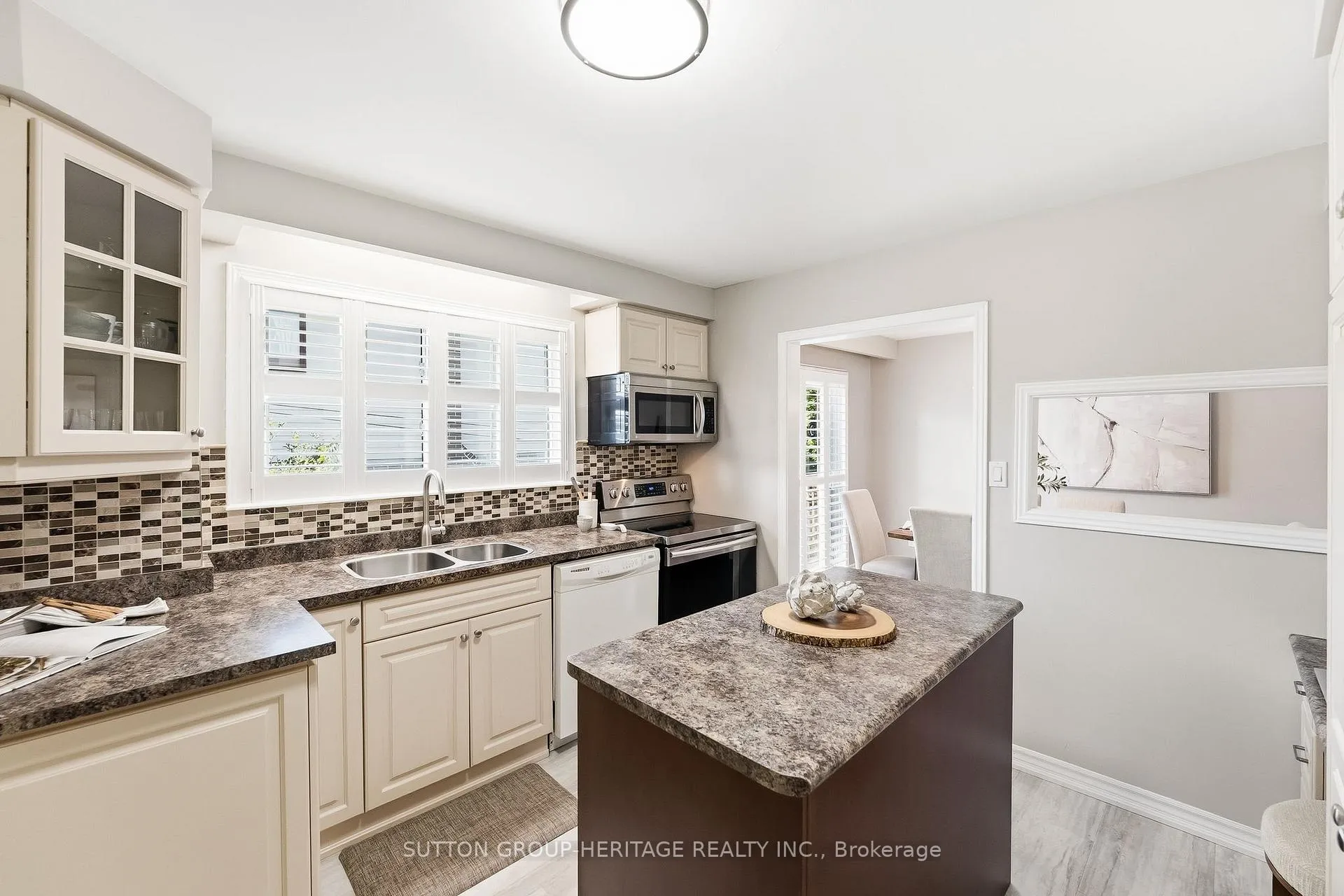 Photo 22 of 23 Jacwin Drive, Ajax, Central West — HOMEH