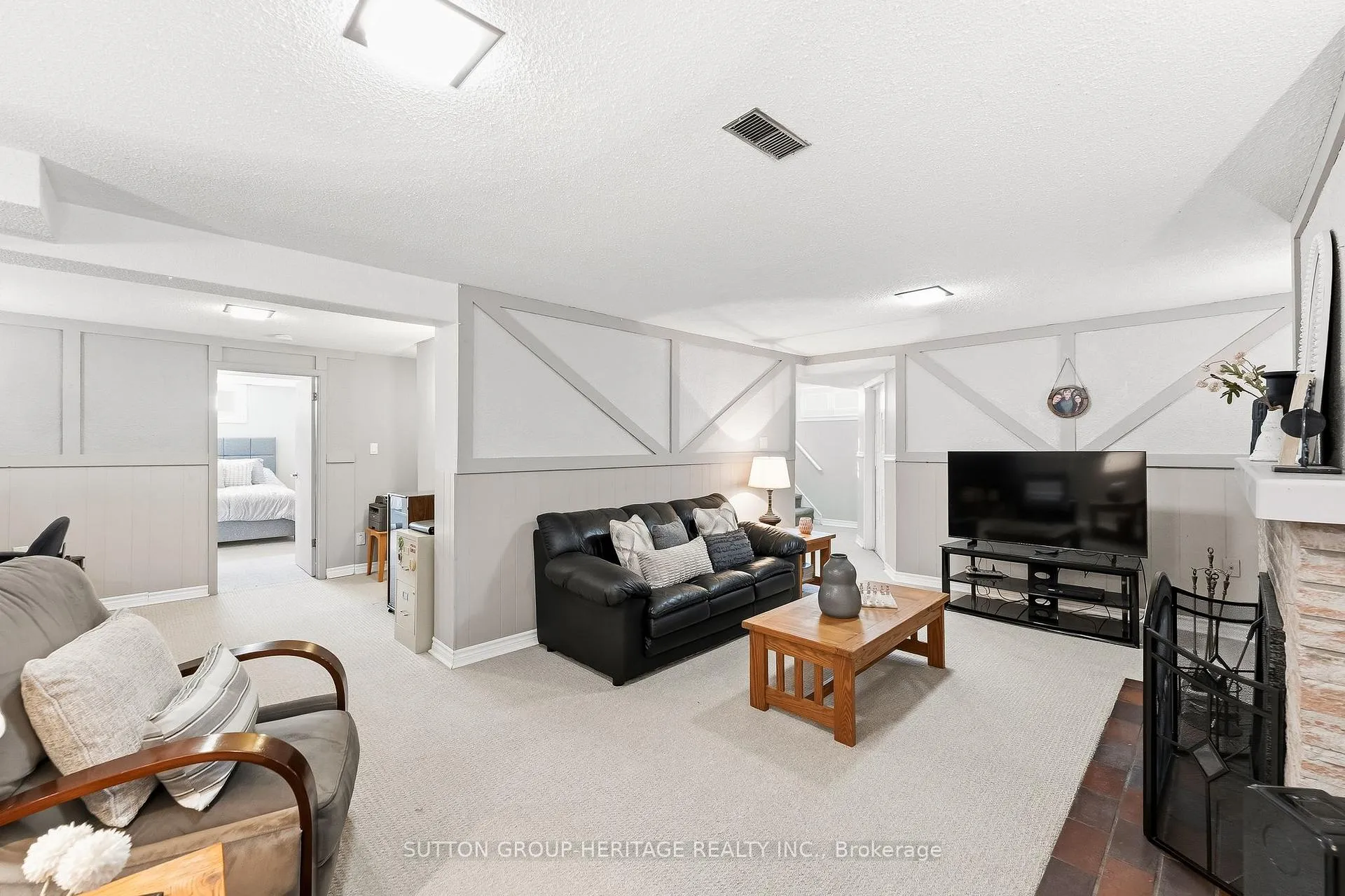 Photo 35 of 23 Jacwin Drive, Ajax, Central West — HOMEH