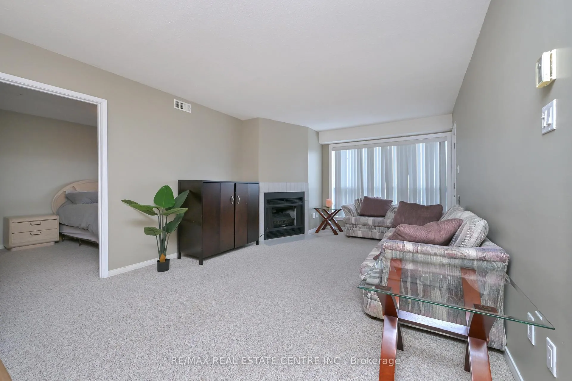 Photo 2 of Unit 409, 120 Bell Farm Road, Barrie, Alliance — HOMEH