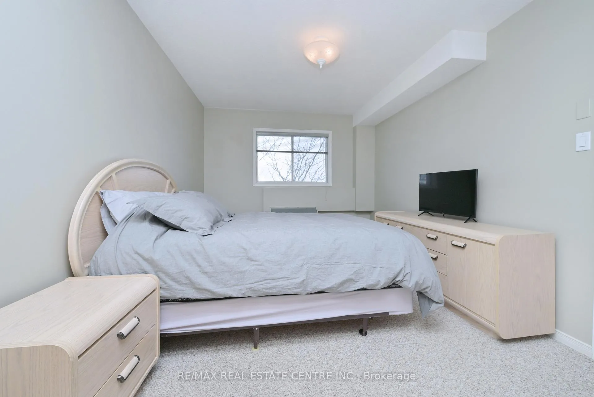 Photo 16 of Unit 409, 120 Bell Farm Road, Barrie, Alliance — HOMEH