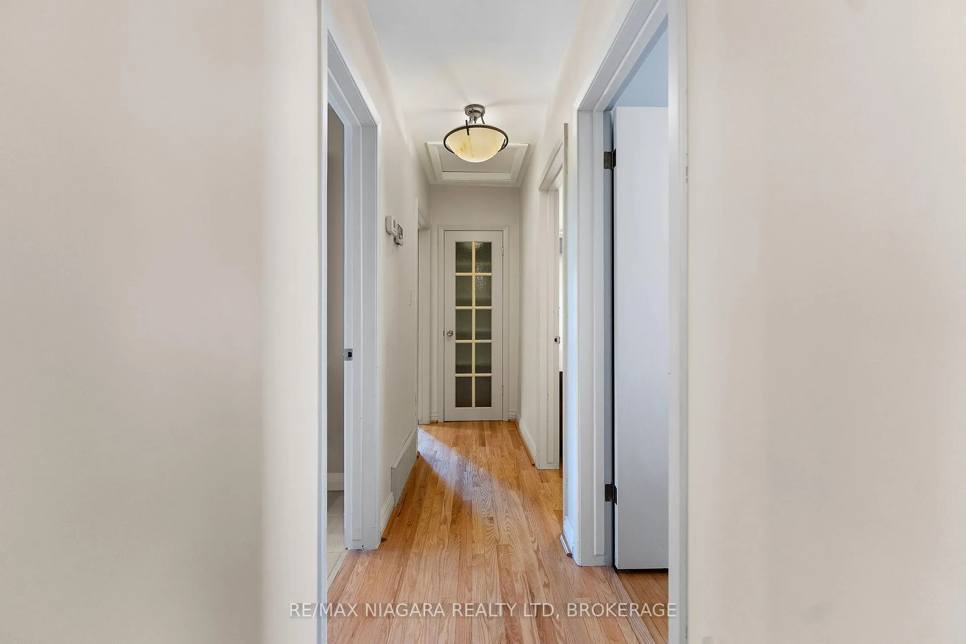 Photo 11 of 47 Windermere Road, St. Catharines, Glendale/Glenridge — HOMEH
