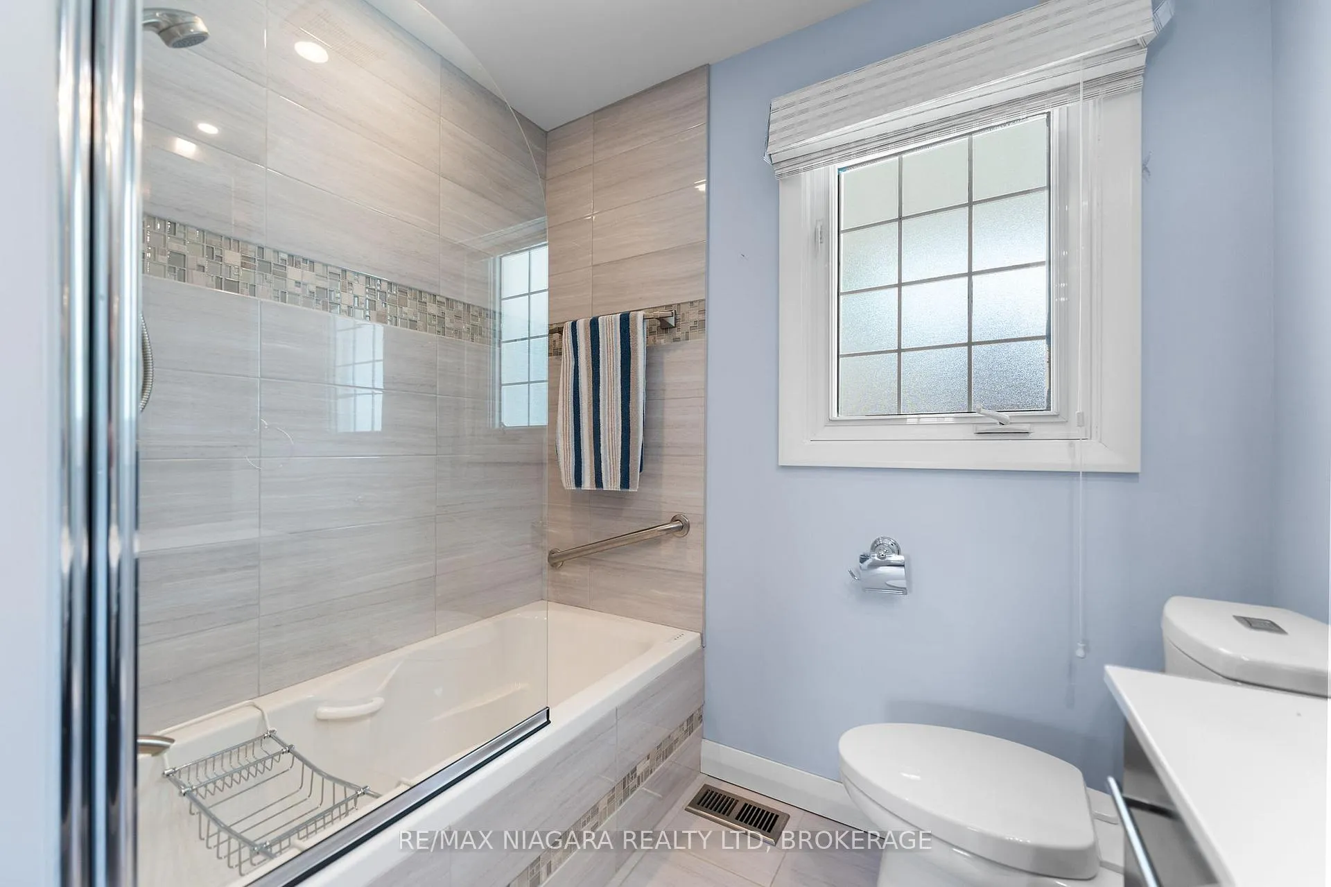 Photo 13 of 47 Windermere Road, St. Catharines, Glendale/Glenridge — HOMEH