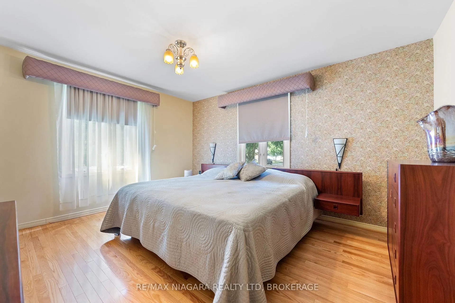 Photo 14 of 47 Windermere Road, St. Catharines, Glendale/Glenridge — HOMEH