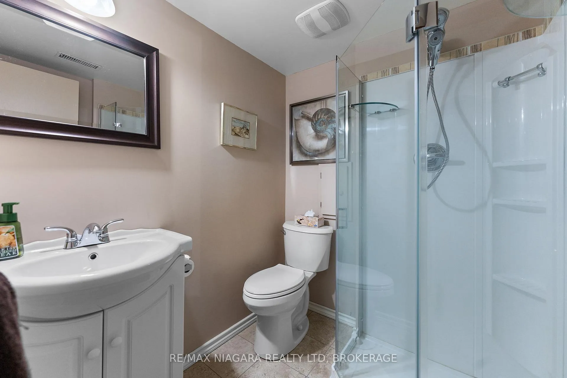 Photo 20 of 47 Windermere Road, St. Catharines, Glendale/Glenridge — HOMEH