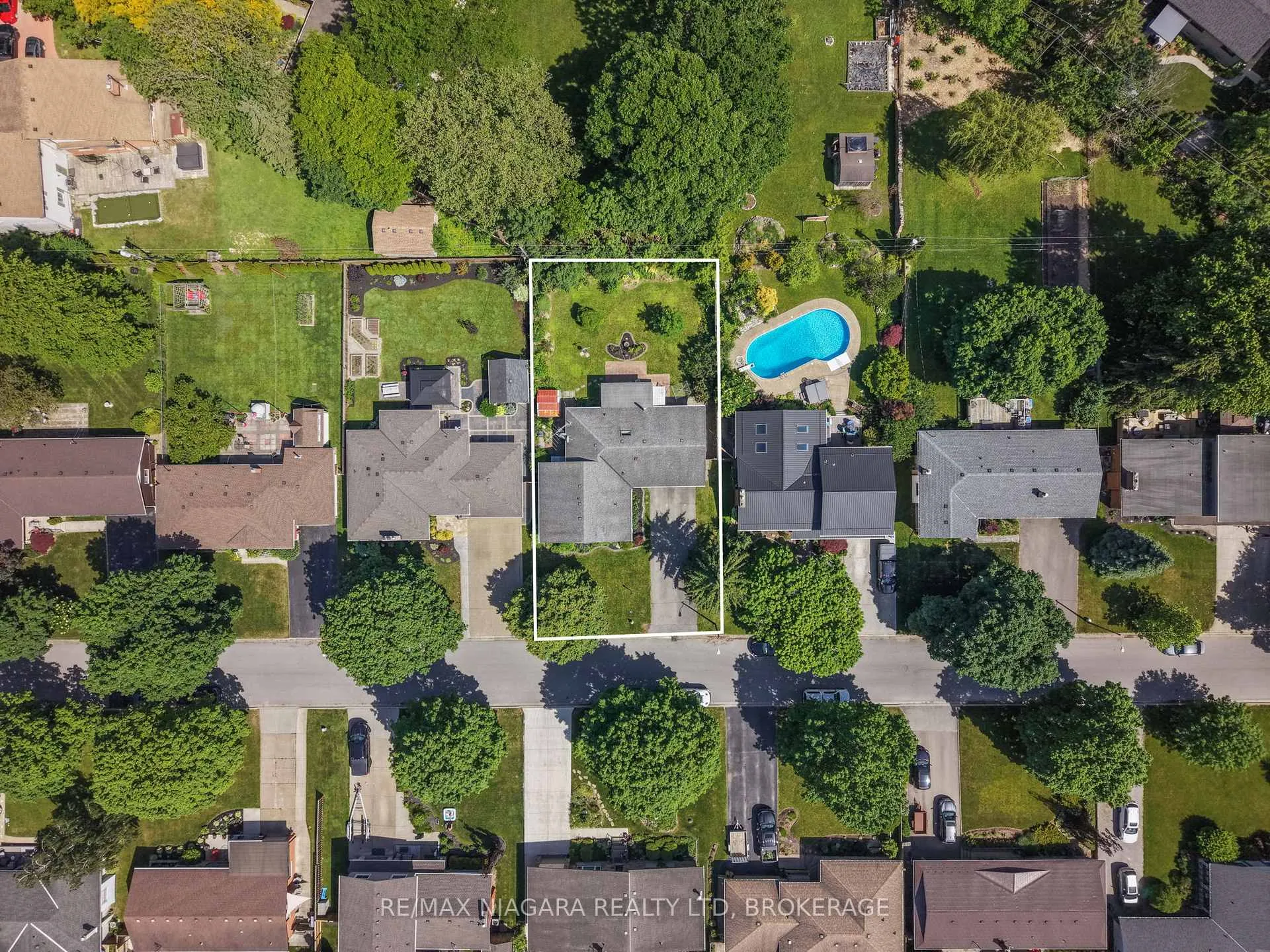 Photo 26 of 47 Windermere Road, St. Catharines, Glendale/Glenridge — HOMEH