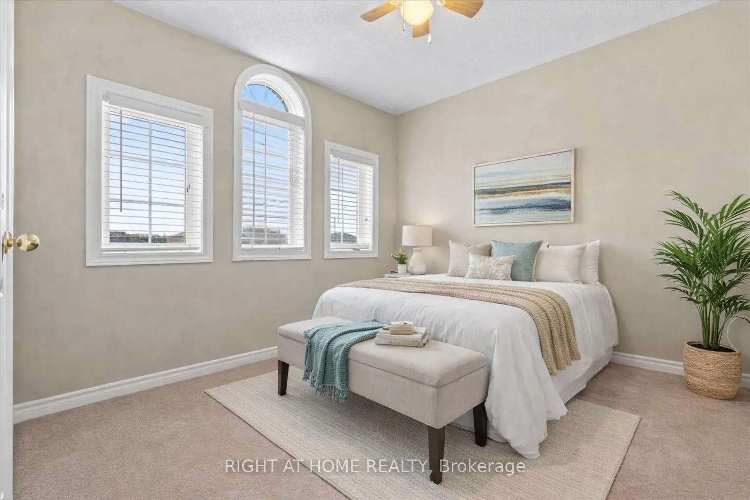 Photo 14 of 7 Michael Crescent, Barrie, East Bayfield — HOMEH
