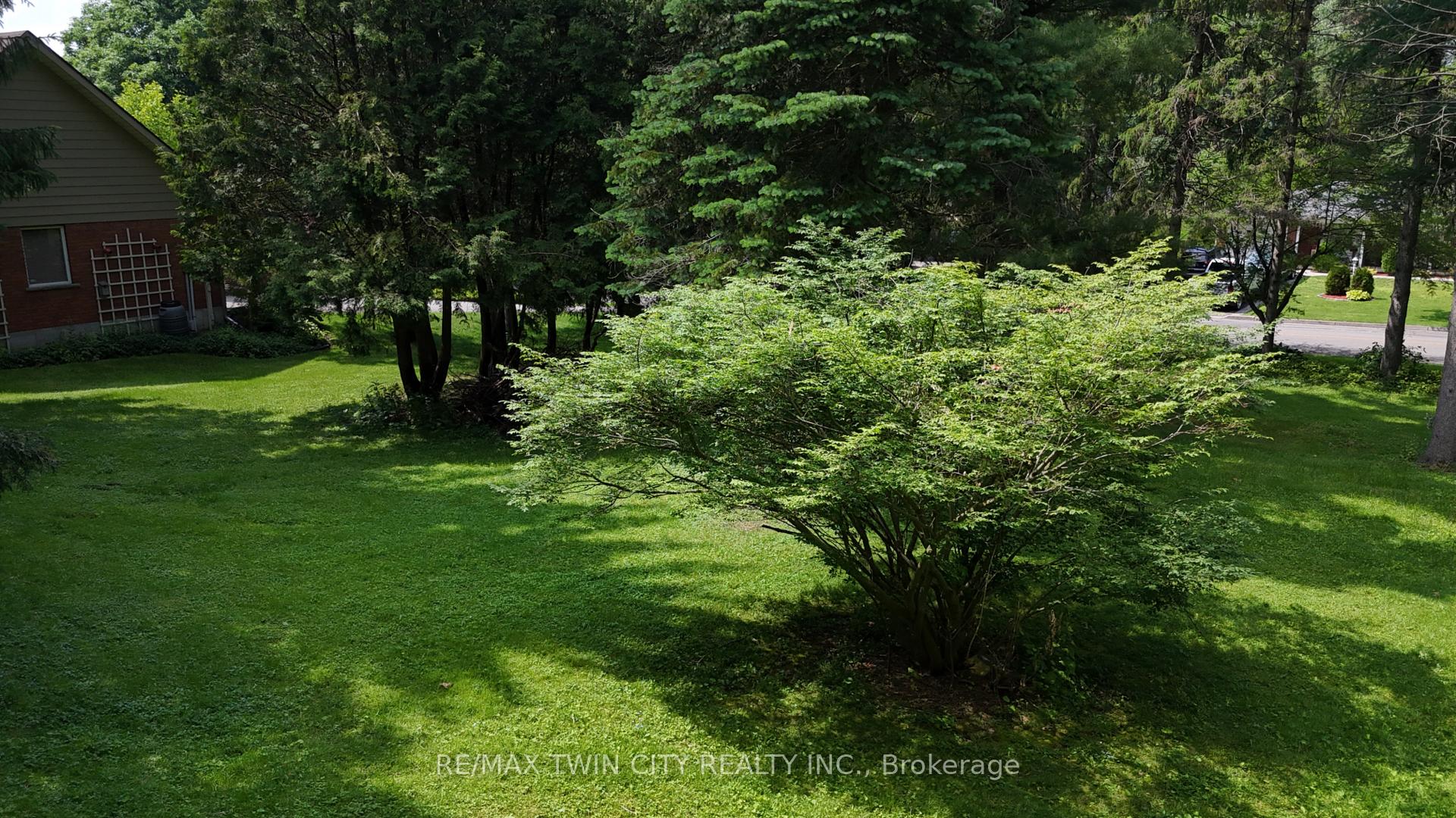 Photo 9 of 154 McCall Crescent, Norfolk, Simcoe — HOMEH