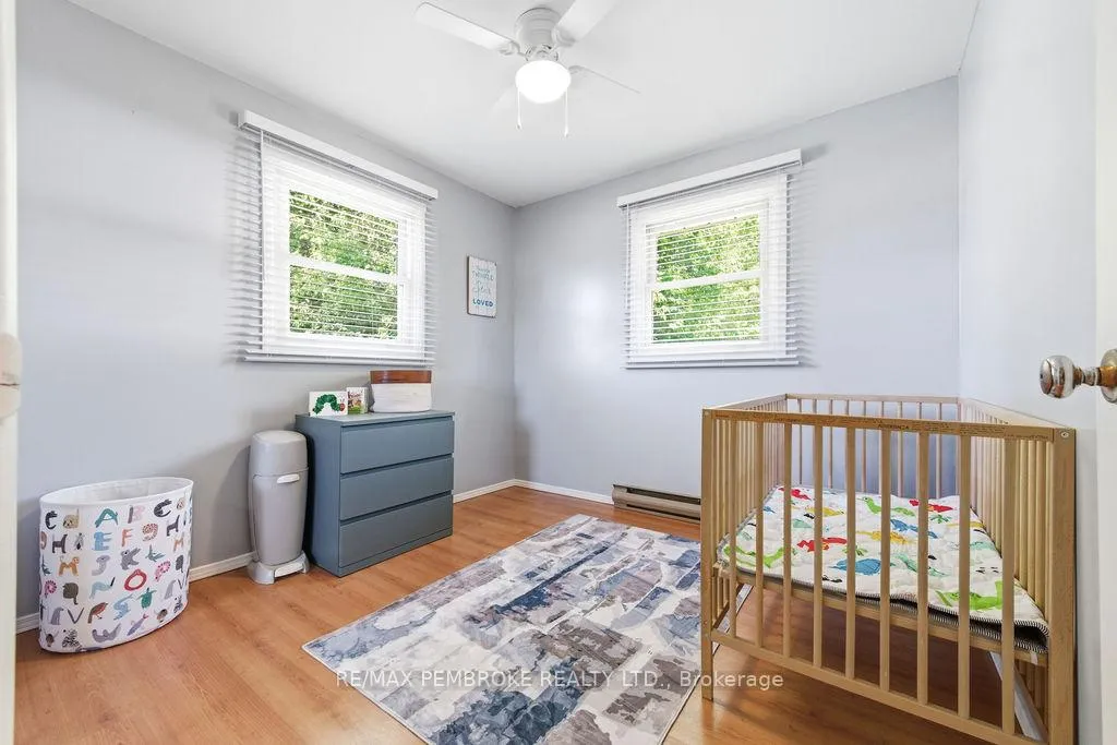 Photo 19 of 615 Lorne Street, Laurentian Valley — HOMEH