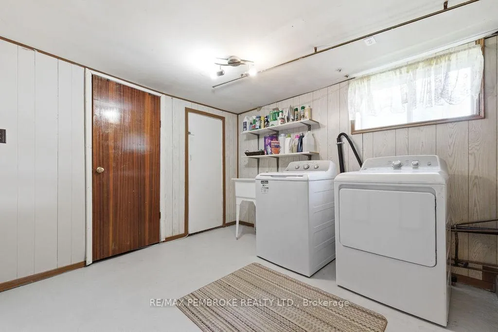 Photo 29 of 615 Lorne Street, Laurentian Valley — HOMEH