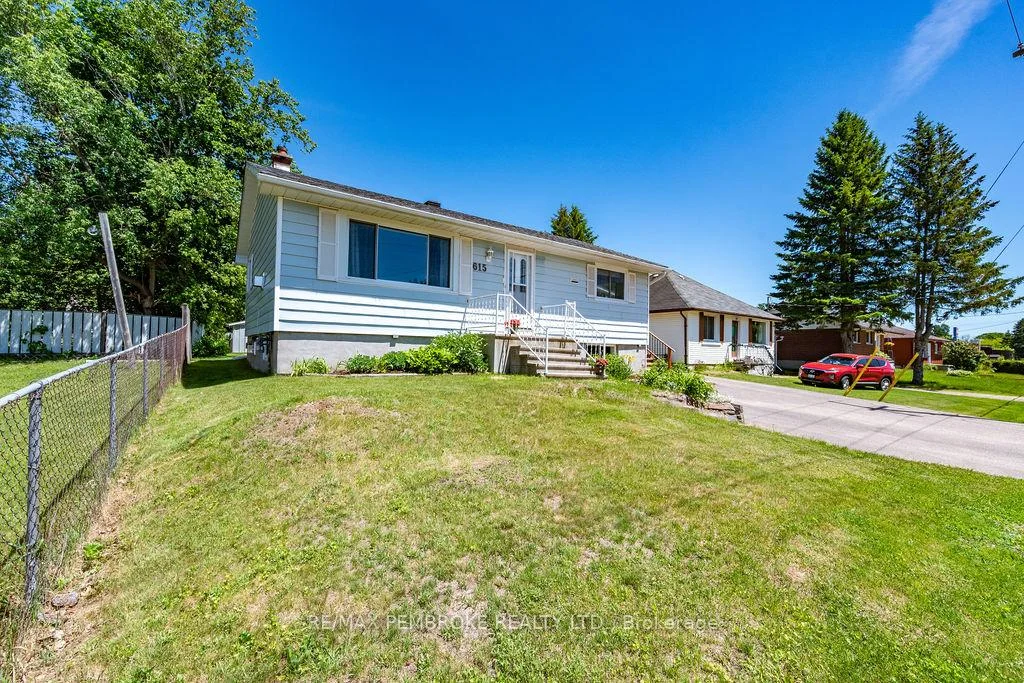 Photo 35 of 615 Lorne Street, Laurentian Valley — HOMEH