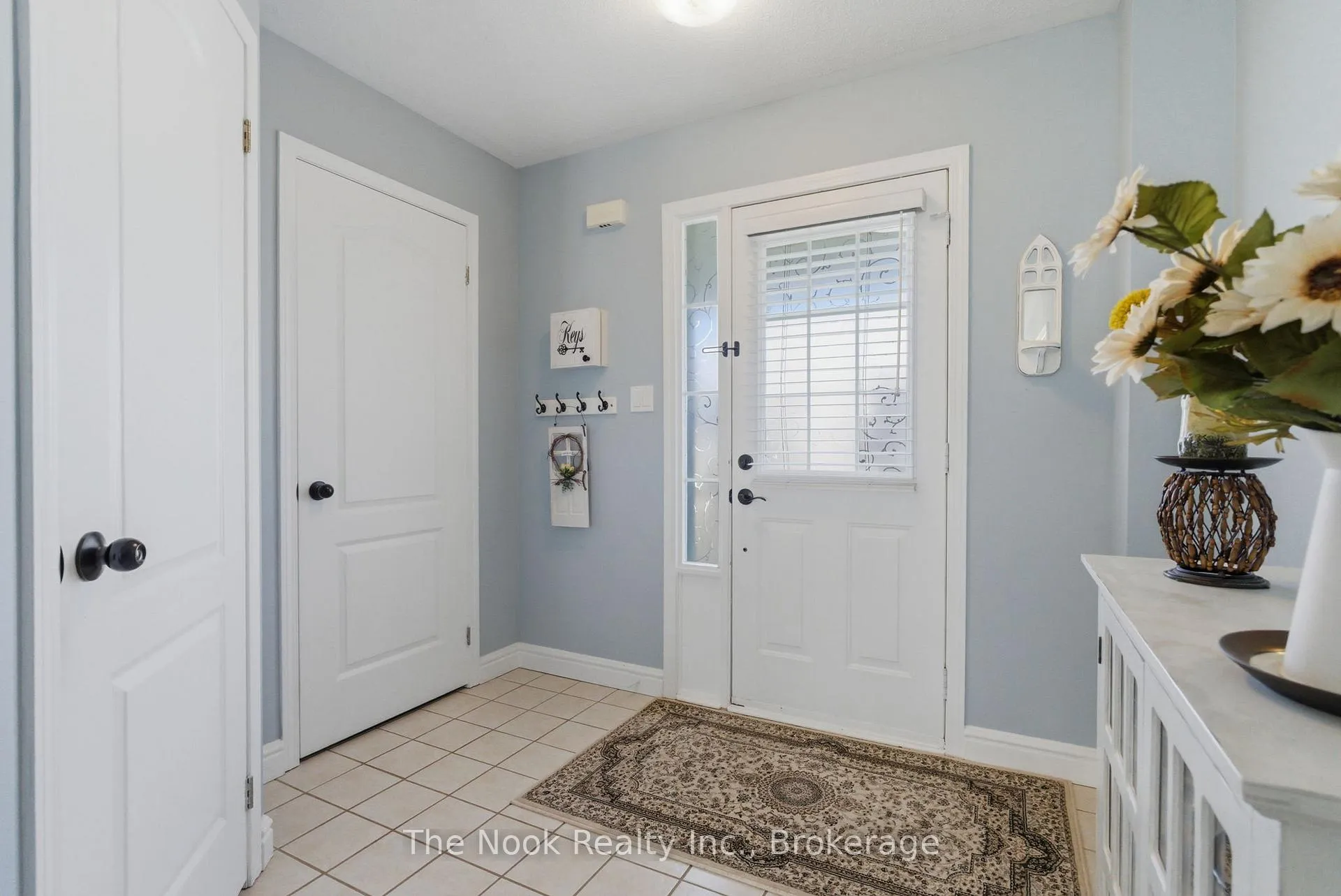 Photo 5 of 70 Beacham Crescent, Clarington, Newcastle — HOMEH