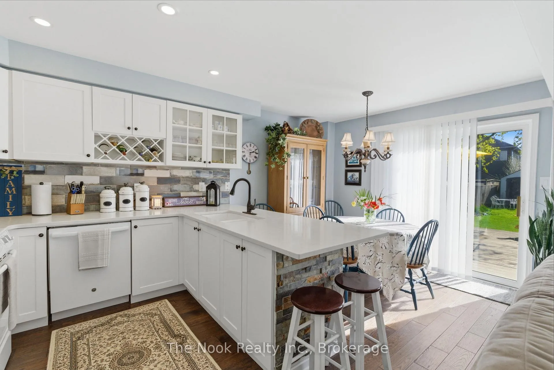 Photo 7 of 70 Beacham Crescent, Clarington, Newcastle — HOMEH