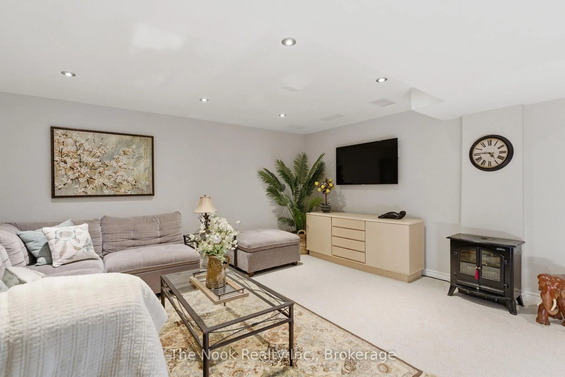 Photo 32 of 70 Beacham Crescent, Clarington, Newcastle — HOMEH
