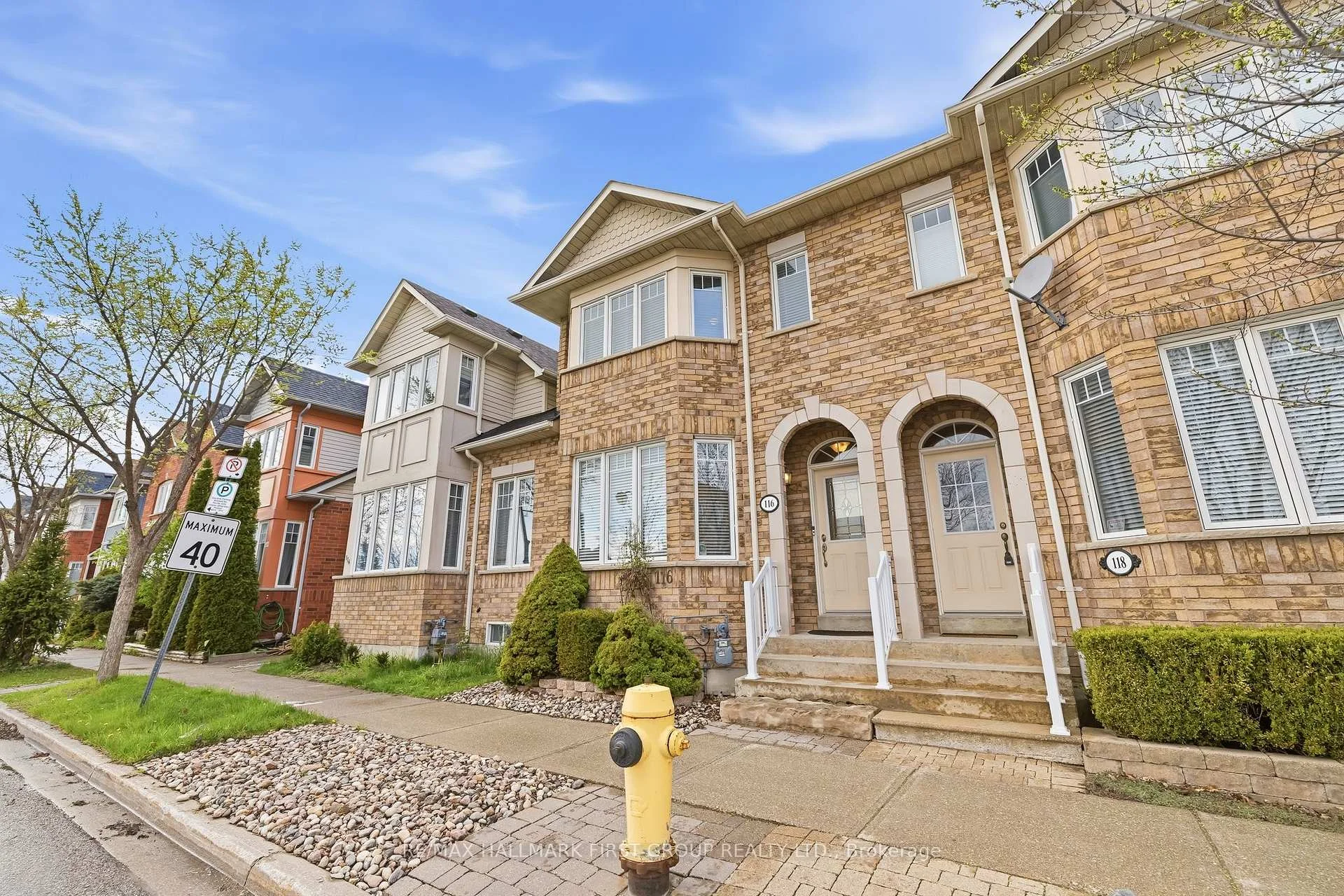 Photo 4 of 116 Riverlands Avenue, Markham, Cornell — HOMEH