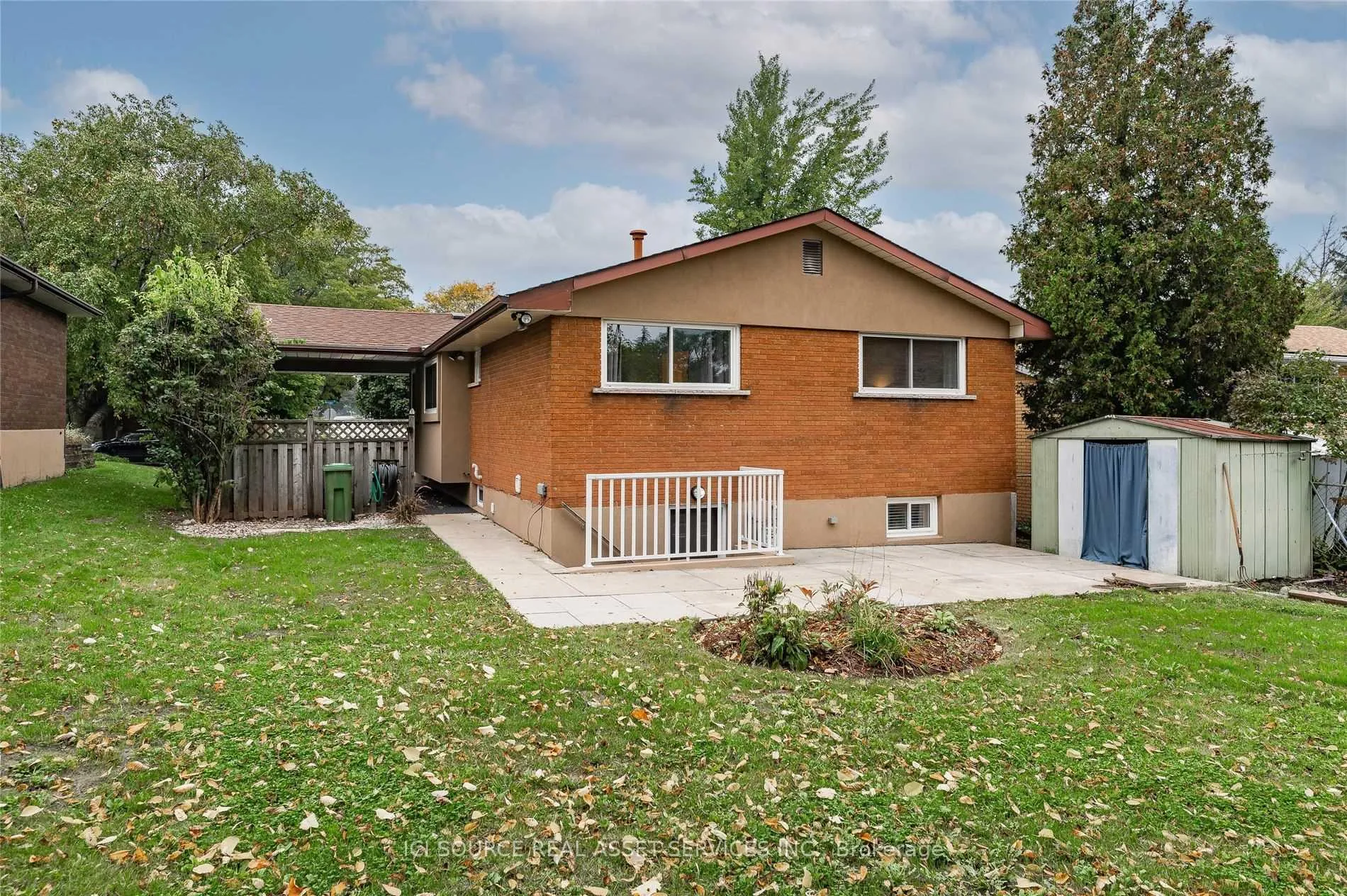 Photo 3 of Unit Upper, 27 Brenlyn Court, Hamilton, Westcliffe — HOMEH