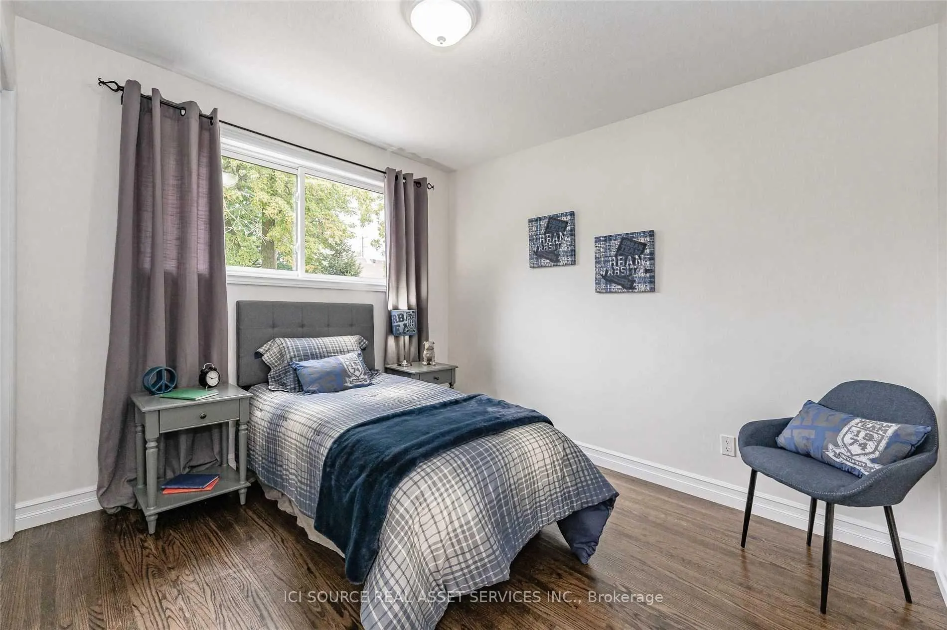 Photo 8 of Unit Upper, 27 Brenlyn Court, Hamilton, Westcliffe — HOMEH