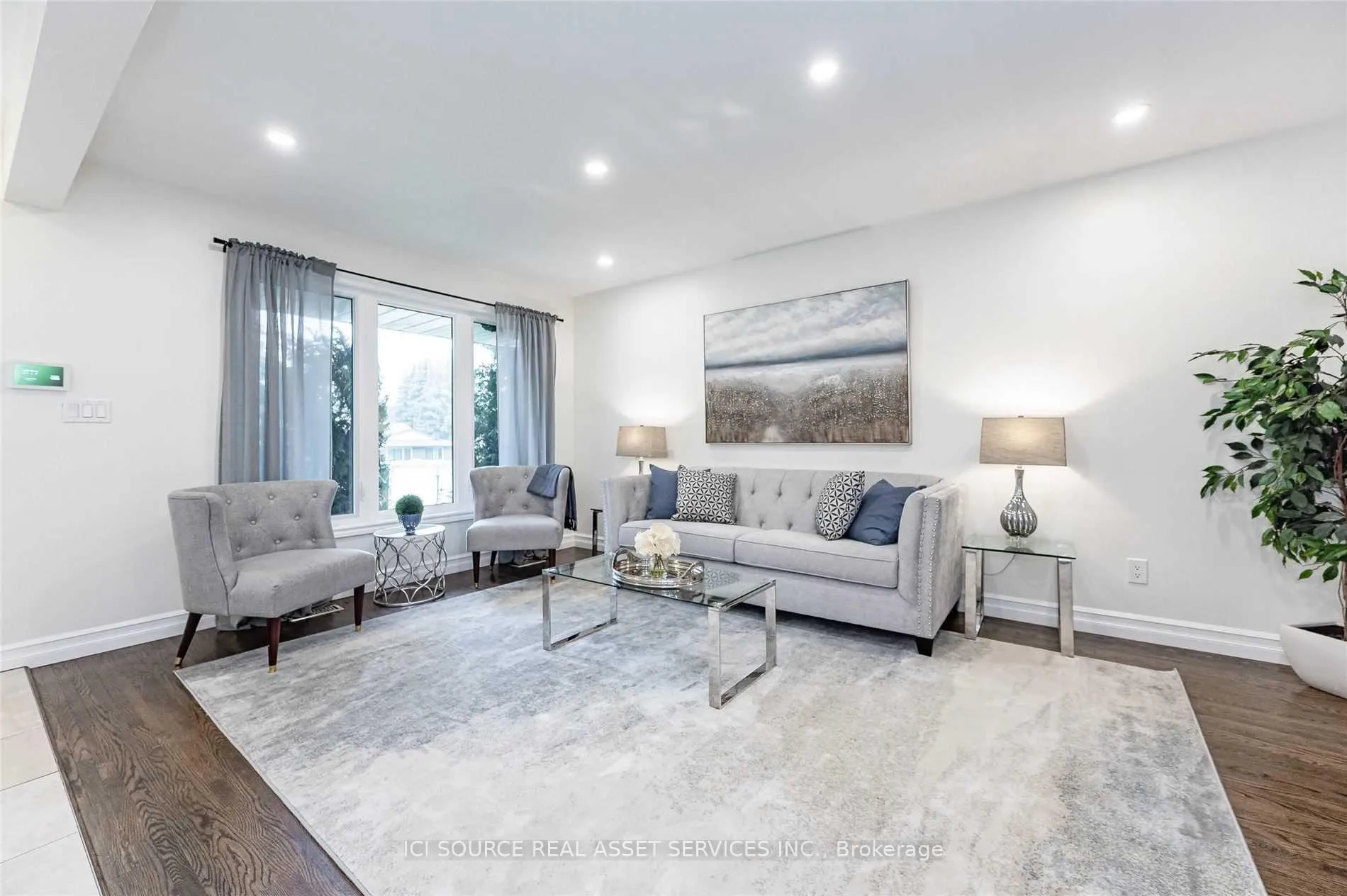 Photo 12 of Unit Upper, 27 Brenlyn Court, Hamilton, Westcliffe — HOMEH