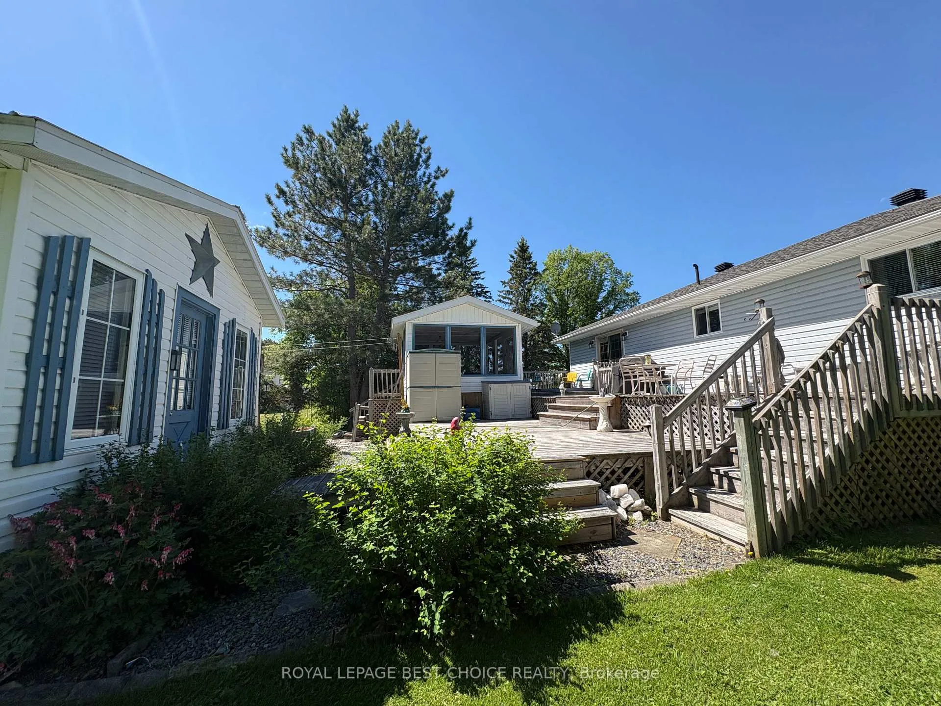 Photo 10 of 41 First Street, Englehart — HOMEH