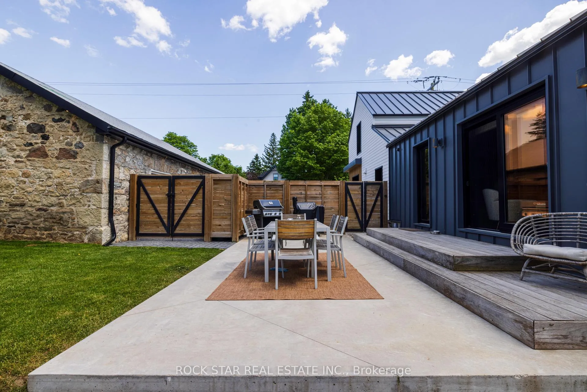 Photo 4 of 596 Arkell Road, Puslinch, Rural Puslinch East — HOMEH