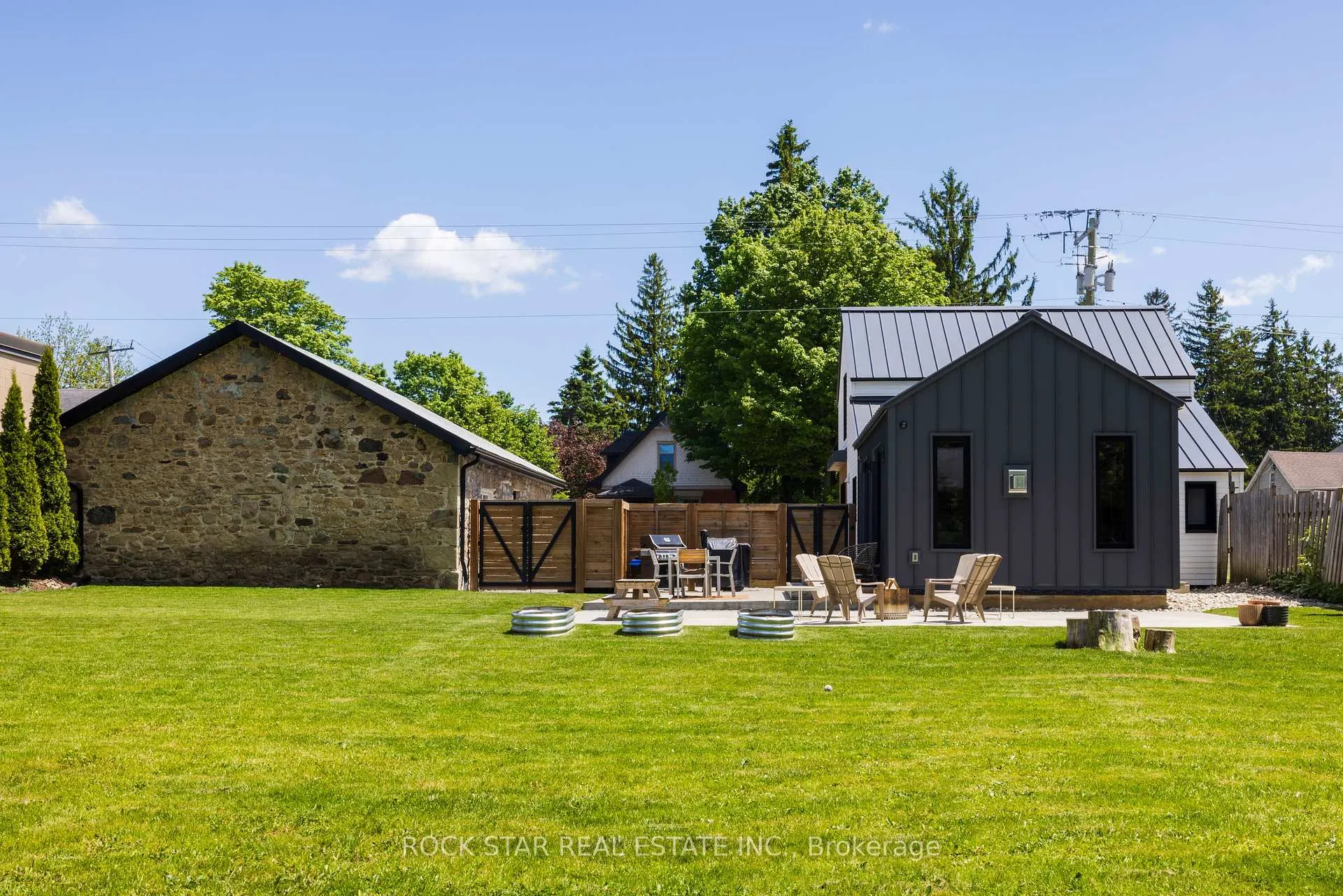 Photo 6 of 596 Arkell Road, Puslinch, Rural Puslinch East — HOMEH