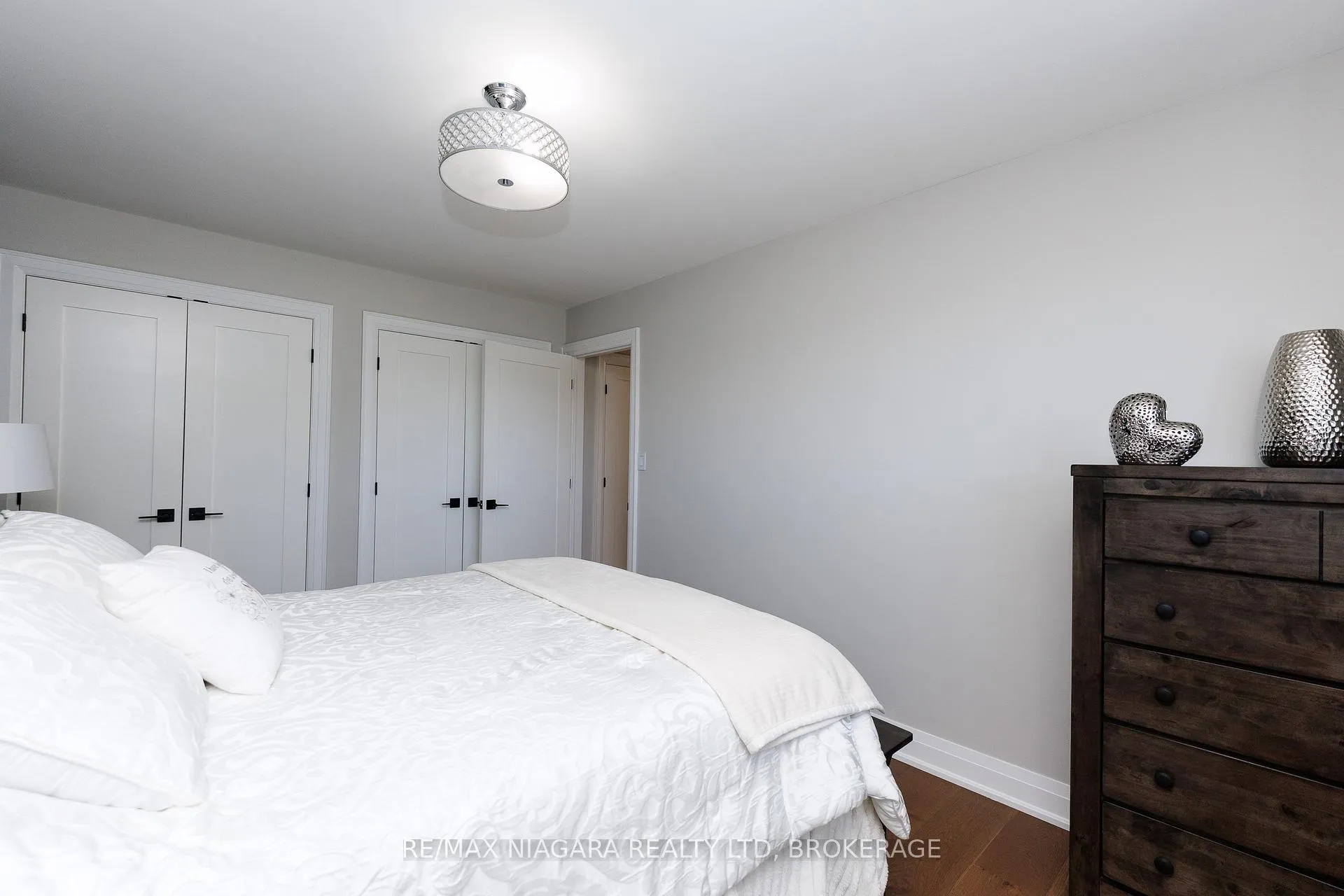 Photo 9 of 3100 Rapelje Street, Niagara Falls, Chippawa — HOMEH