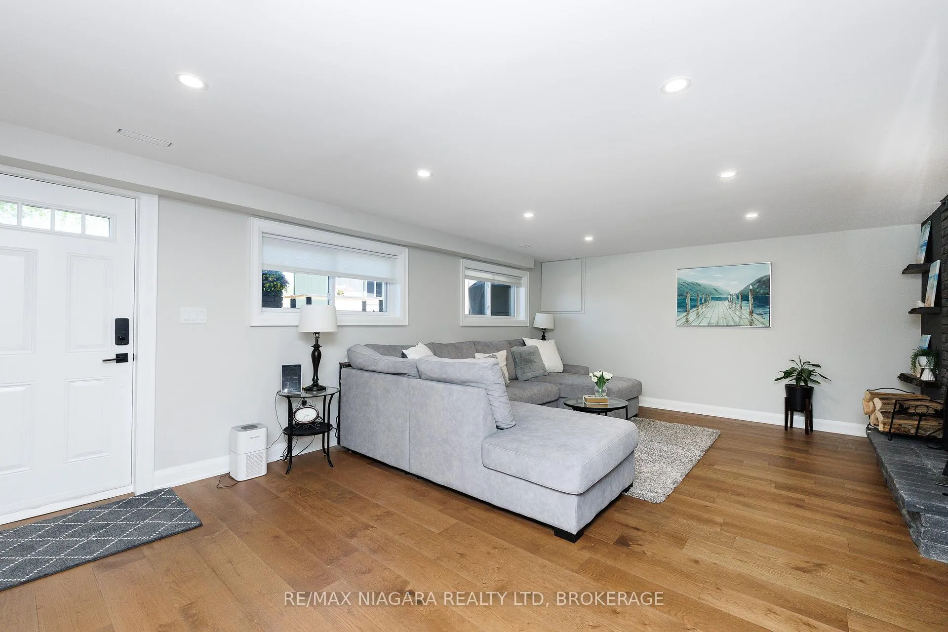 Photo 13 of 3100 Rapelje Street, Niagara Falls, Chippawa — HOMEH