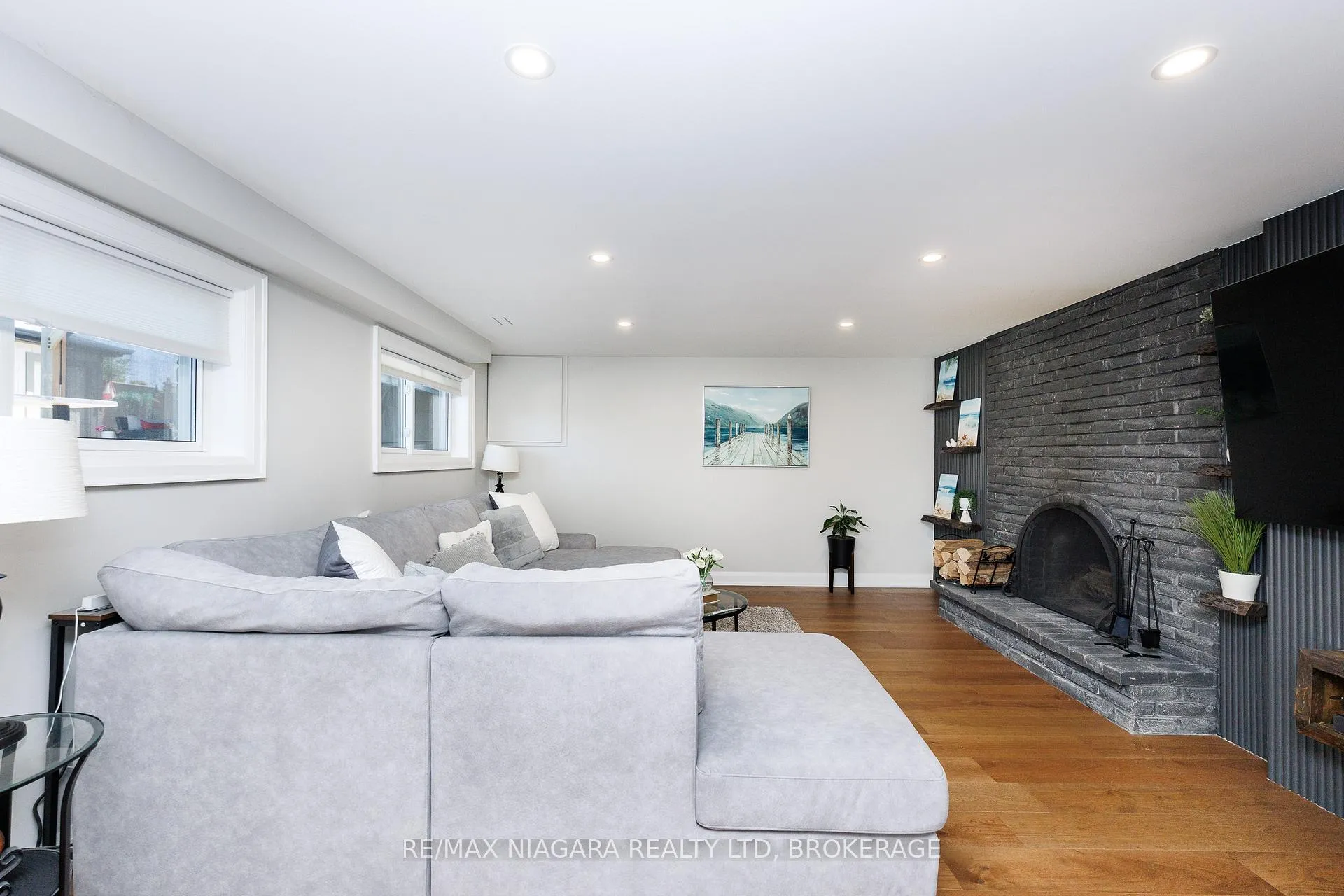 Photo 15 of 3100 Rapelje Street, Niagara Falls, Chippawa — HOMEH
