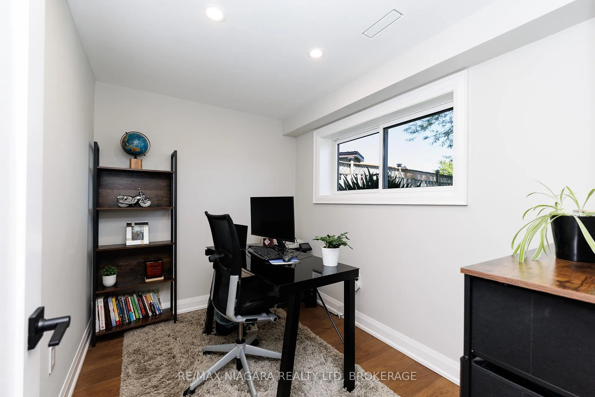 Photo 17 of 3100 Rapelje Street, Niagara Falls, Chippawa — HOMEH