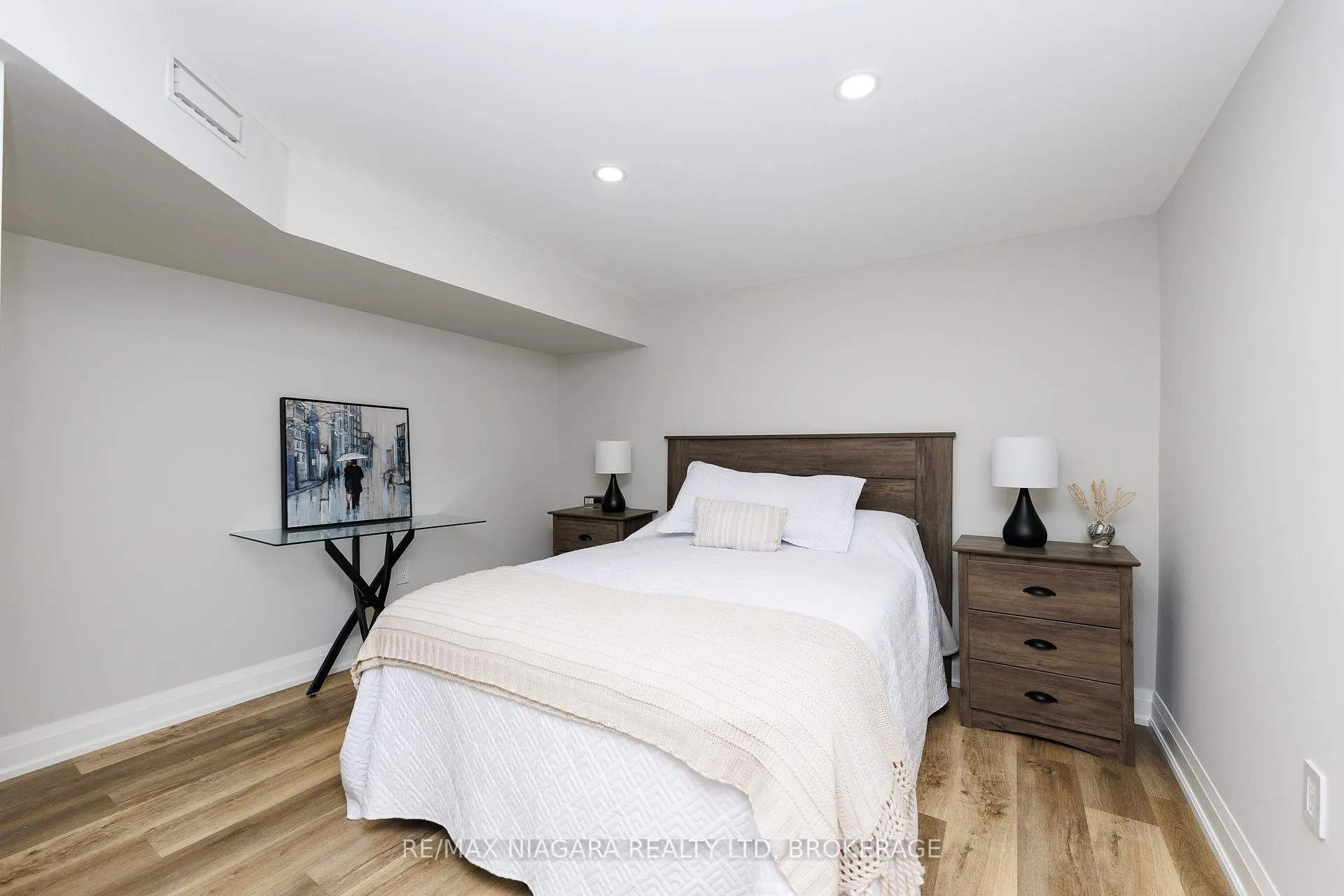 Photo 20 of 3100 Rapelje Street, Niagara Falls, Chippawa — HOMEH