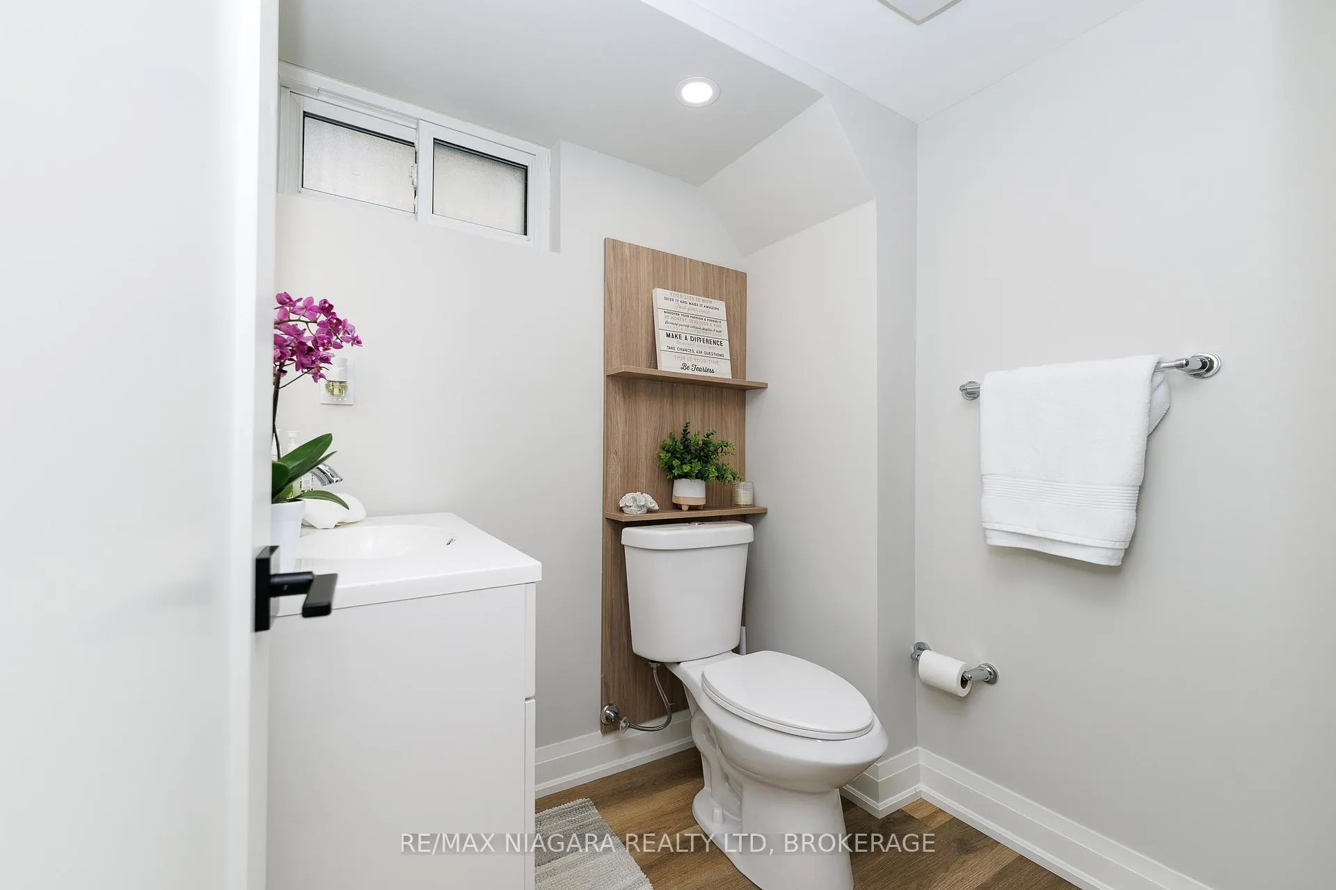 Photo 22 of 3100 Rapelje Street, Niagara Falls, Chippawa — HOMEH