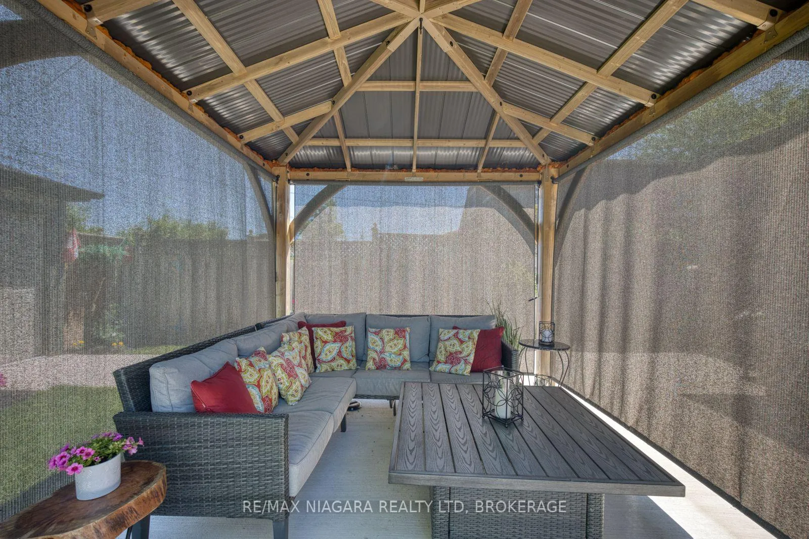 Photo 25 of 3100 Rapelje Street, Niagara Falls, Chippawa — HOMEH