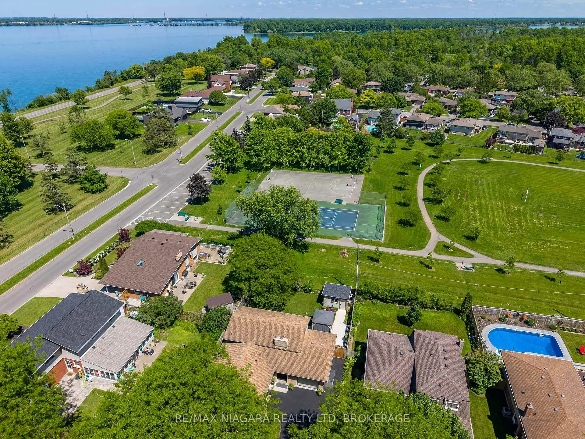 Photo 32 of 3100 Rapelje Street, Niagara Falls, Chippawa — HOMEH