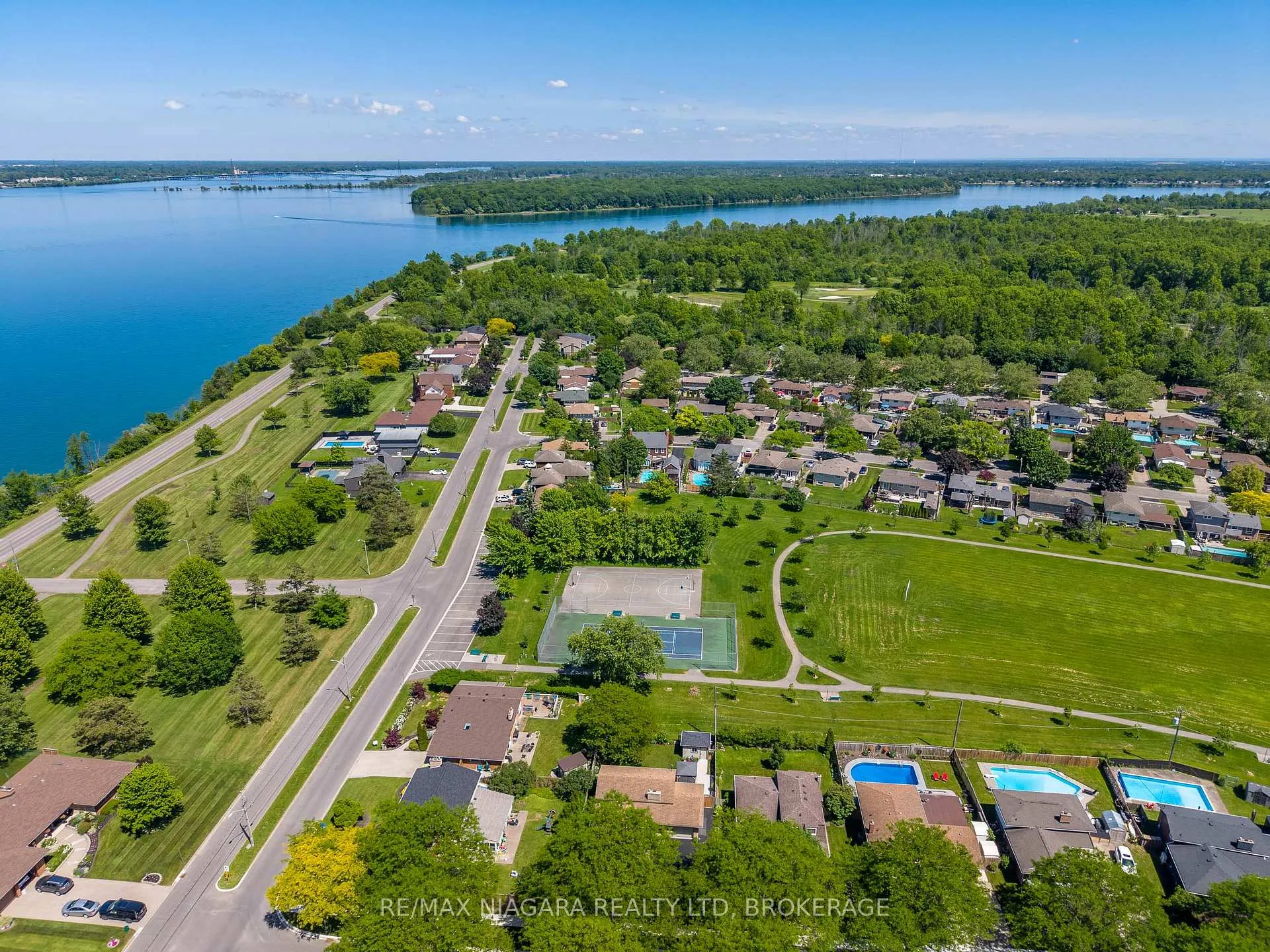 Photo 35 of 3100 Rapelje Street, Niagara Falls, Chippawa — HOMEH