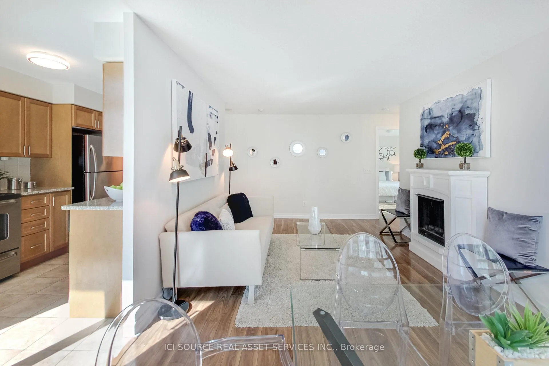Photo 4 of Unit 607, 51 Lower Simcoe Street, Toronto, Waterfront Communities — HOMEH